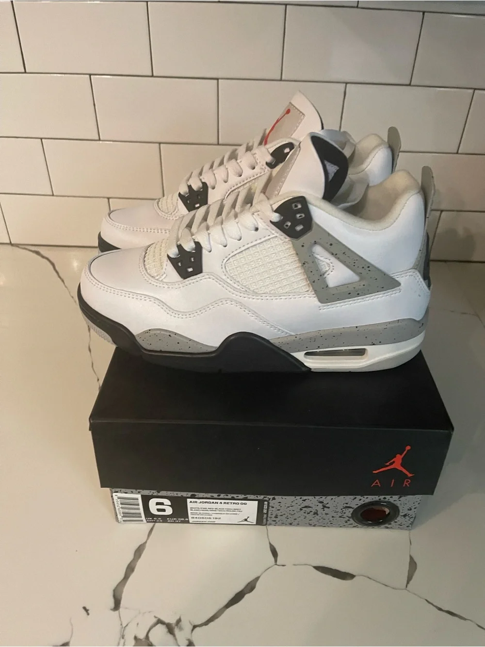 Men’s Retro 4 White Cement Size 6.